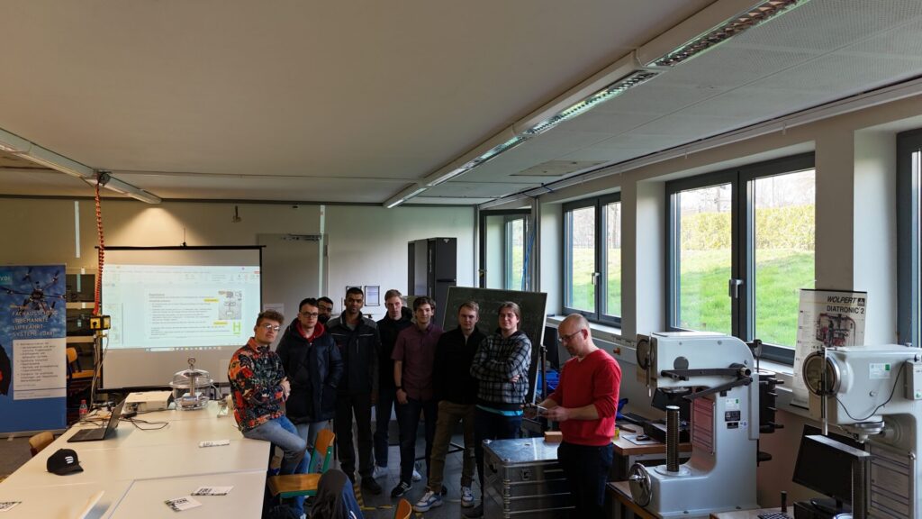 Einmal Hochschule und zurück