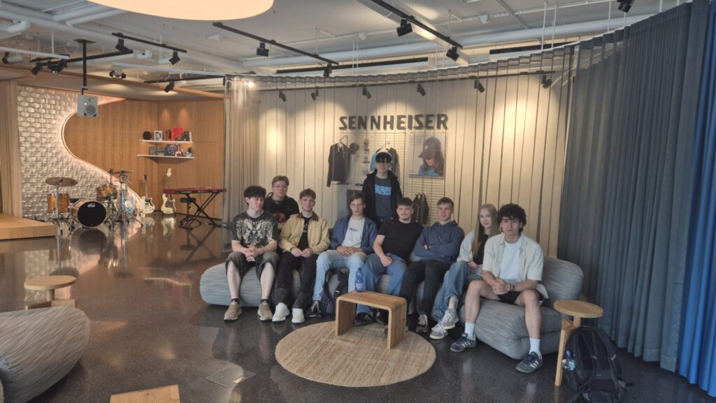 Betriebsbesichtigung bei Sennheiser